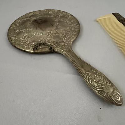 Vintage Vanity (UBA-RG)