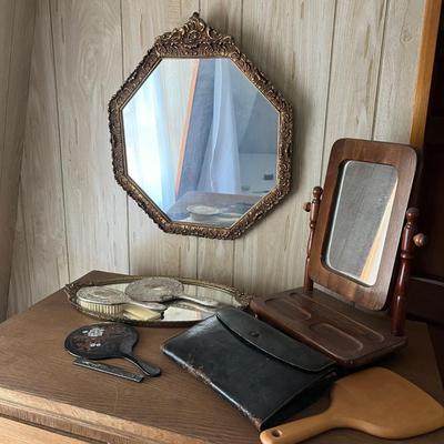 Vintage Vanity (UBA-RG)