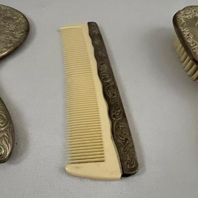 Vintage Vanity (UBA-RG)