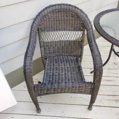 Rattan Outdoor Table and Five Chairs (D-KD)