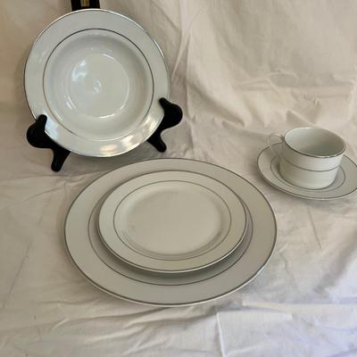 Kennex Silver Rimmed Dinnerware Set (DR-MK)