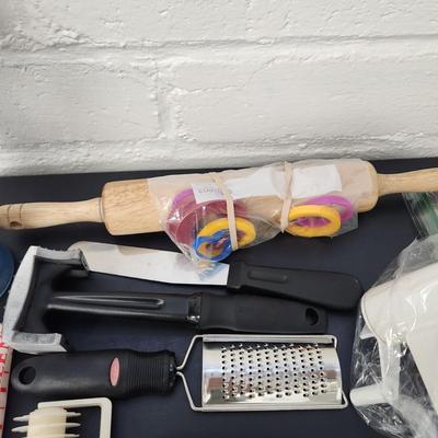 Large Lot of Baking Kitchen Utensils Cake Making Cake Knife !!Look over Photos!!