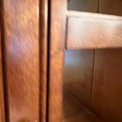 American Signature China Cabinet (DR-MK)