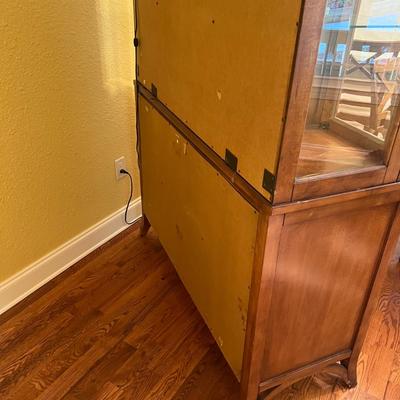 American Signature China Cabinet (DR-MK)