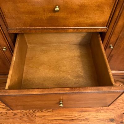 American Signature China Cabinet (DR-MK)