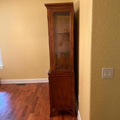 American Signature China Cabinet (DR-MK)