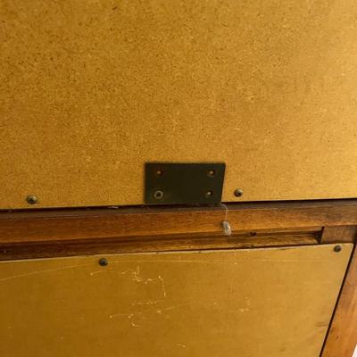 American Signature China Cabinet (DR-MK)