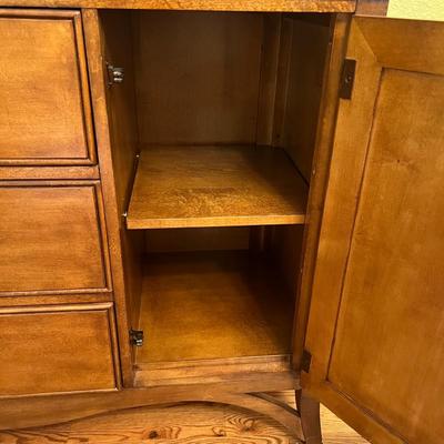 American Signature China Cabinet (DR-MK)
