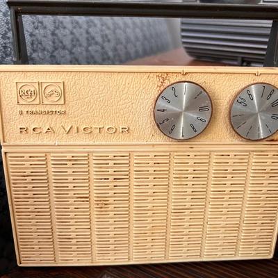 Lot of 4 Vintage Radios