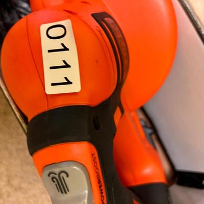 Black + Decker Leaf Blower + 2 Charger Bases