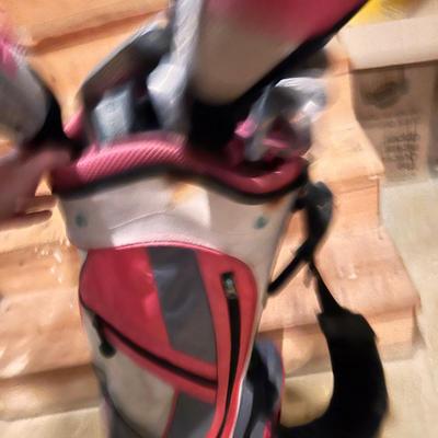 Wilson Ladies Golf Clubs w Bag