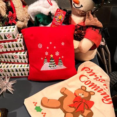 Christmas Decor Lot