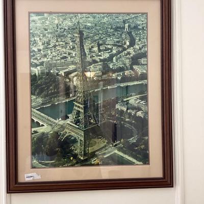 Beautifully framed Eiffel Tower print
