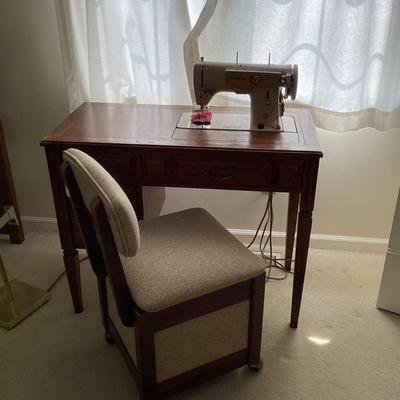 Singer, sewing machine with cabinet