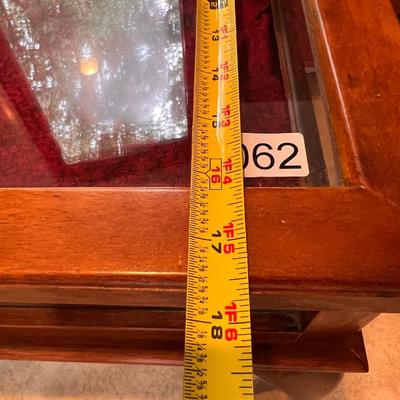 Vintage Queen Anne Style Display Case Table