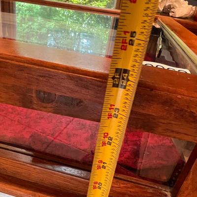 Vintage Queen Anne Style Display Case Table