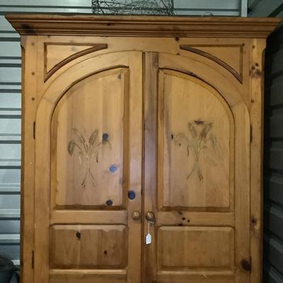 Vintage Knotted Pine Armoire Bar Cabinet 82