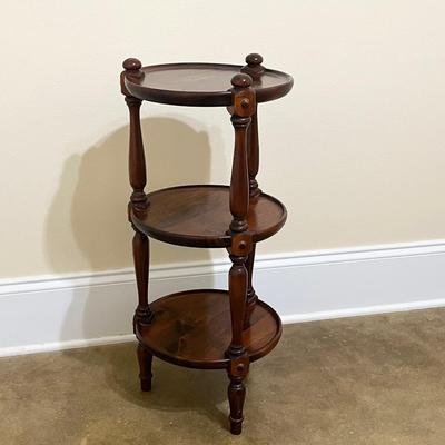 ETHAN ALLEN ~ Old Tavern Collection ~ 3-Tier Table