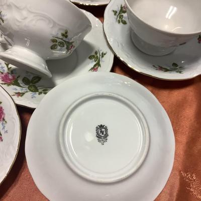 Royal Kent Collection Poland Moss Rose 5-Teacups & 7-Saucers Set