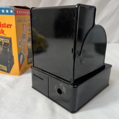 Uncle Samâ€™s 3-Coin Register Bank & More Coin Banks (UB-RG)