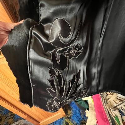 Ladies Fur Coats & More (UB-RG)