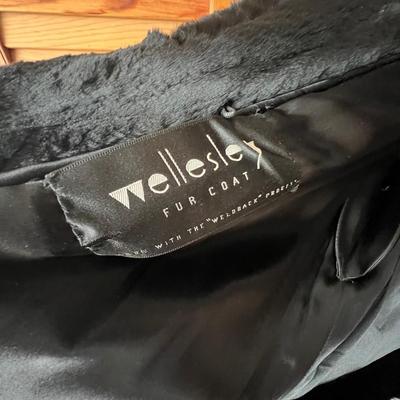 Ladies Fur Coats & More (UB-RG)