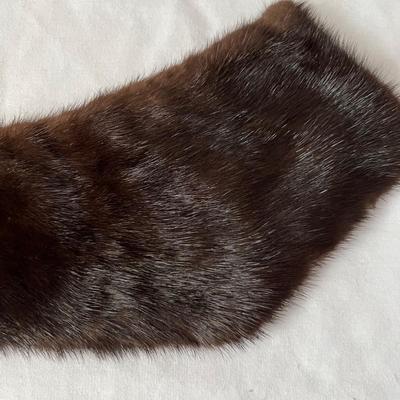 Ladies Fur Coats & More (UB-RG)