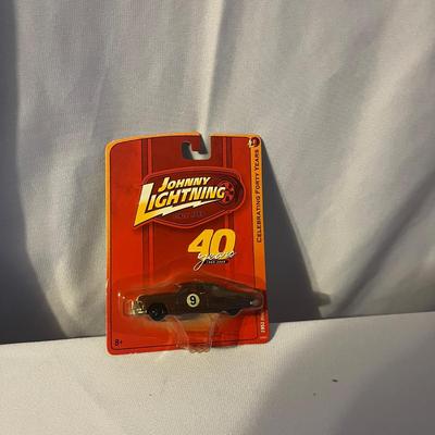 Small Die Cast Car Collection (UO-MG)