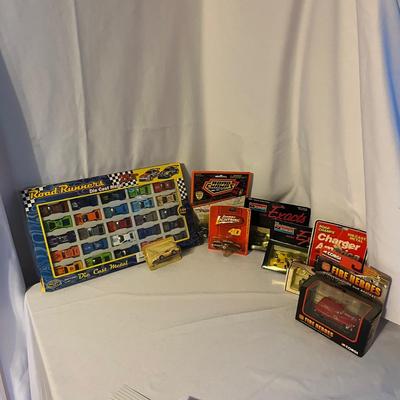 Small Die Cast Car Collection (UO-MG)