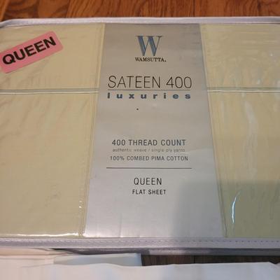 Assortment of Queen Size Flat Sheets (PB-CE)