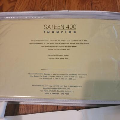 Assortment of Queen Size Flat Sheets (PB-CE)