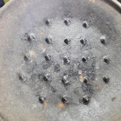 Cast Iron Pans with Lid