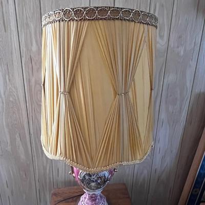 Tall Parlor Table & Lamp (UB-RG)