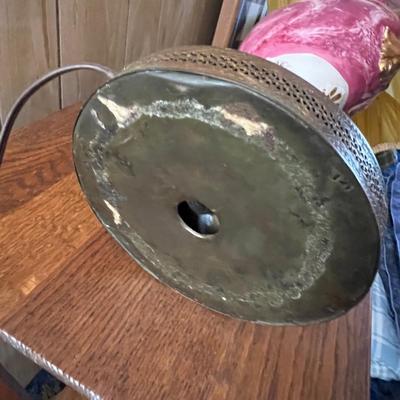 Tall Parlor Table & Lamp (UB-RG)