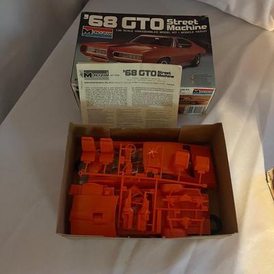 Pontiac GTO Scale Model Kits (UO-MG)