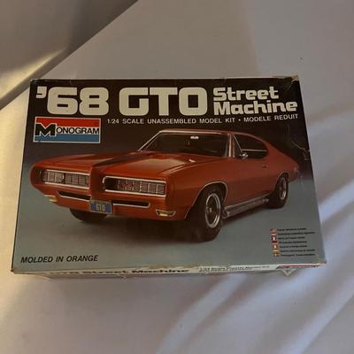 Pontiac GTO Scale Model Kits (UO-MG)