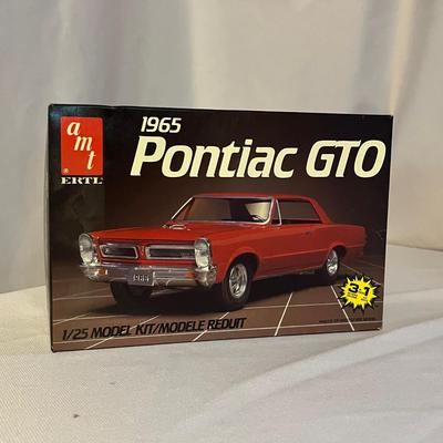 Pontiac GTO Scale Model Kits (UO-MG)
