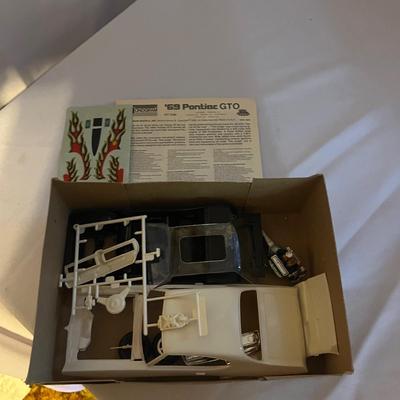 Pontiac GTO Scale Model Kits (UO-MG)