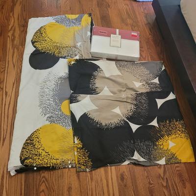 Modern Print Queen Duvet and More (PB-CE)