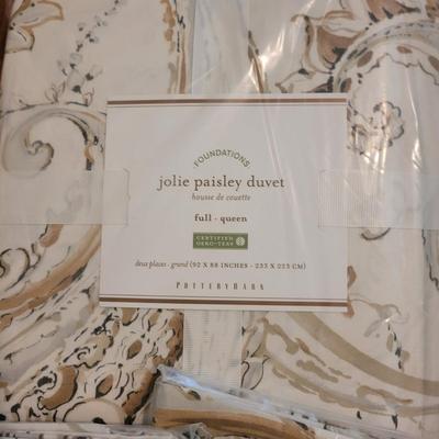 Pottery Barn Queen Duvet Set and More (PB-CE)