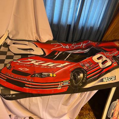 Earnhardt Flags & Memorabilia (UO-MG)