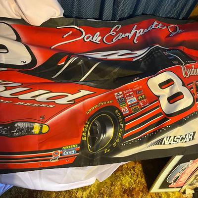 Earnhardt Flags & Memorabilia (UO-MG)