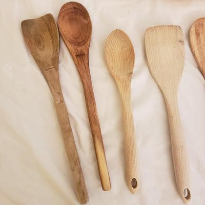 Calphalon, Green Pan, & More Wooden Utensils (K-KD)