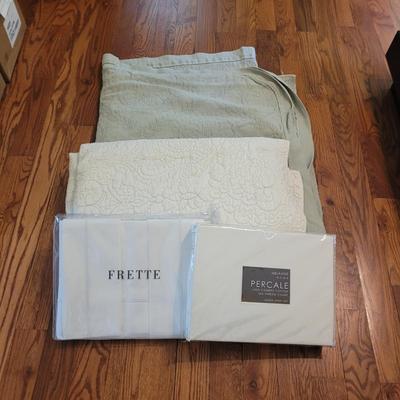 Queen Coverlets and Sheets (PB-CE)
