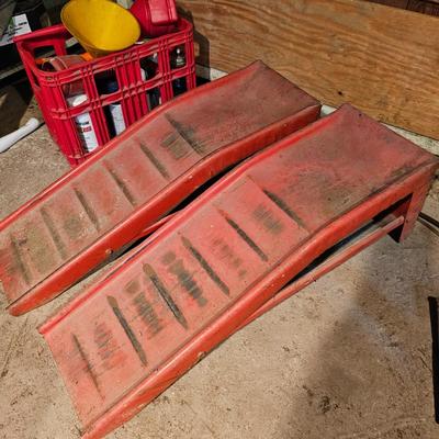 Large Assortment of Auto Parts, Accessories  & More  (WS2-JS)