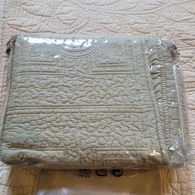 Quilted Queen Coverlets and Sham Covers (PB-CE)
