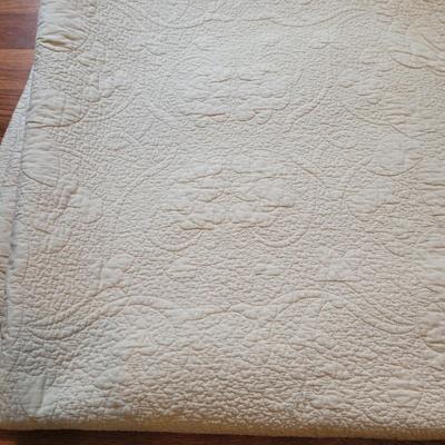 Quilted Queen Coverlets and Sham Covers (PB-CE)