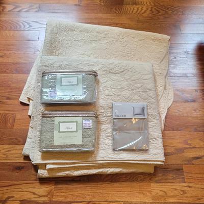 Quilted Queen Coverlets and Sham Covers (PB-CE)