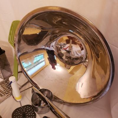 Le Creuset, Oneida, Terrapin & More Kitchen Utensils (K-KD)