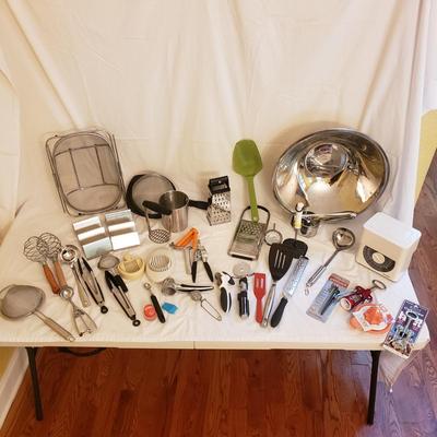 Le Creuset, Oneida, Terrapin & More Kitchen Utensils (K-KD)